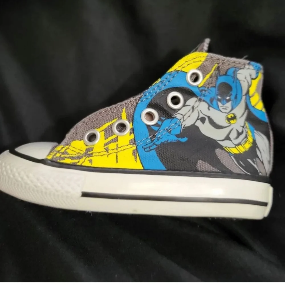 Converse Chuck Taylor, Batman Shoes, sz 4c - Picture 2 of 4